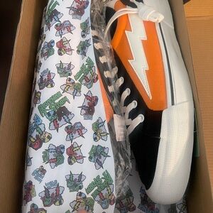 Vans Men's Orange and Black Athletic Shoes